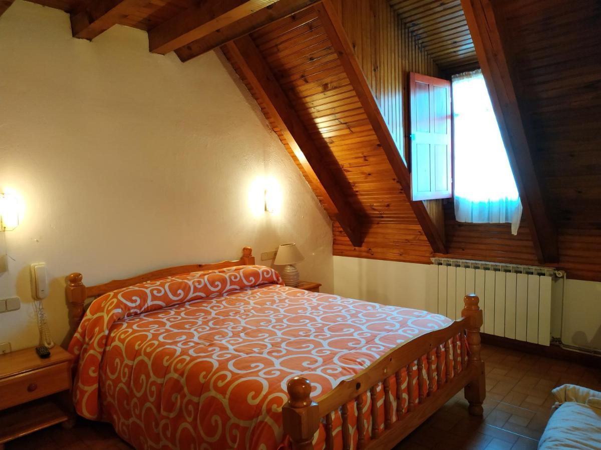 Pension Casat Salardú Exteriör bild